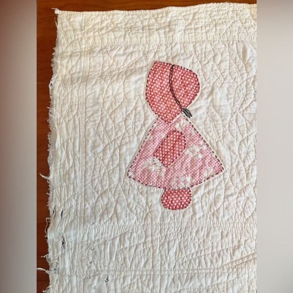 Sunbonnet Sue Vintage Quilt - Picture 1 of 12